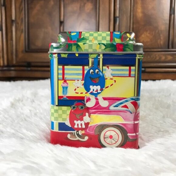 Vintage M&M's Peanut Limited Edition Collectible Christmas Village Series Tin - Picture 4 of 11